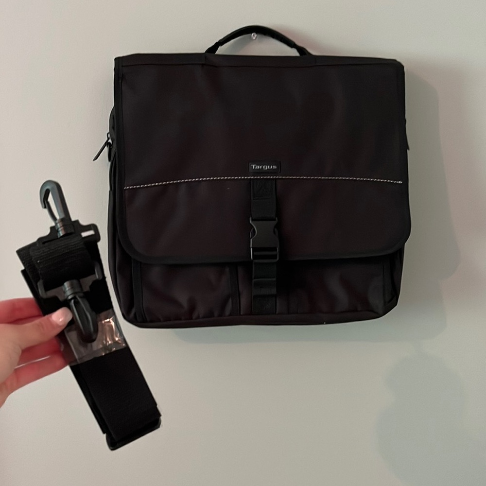 Targus Black briefcase